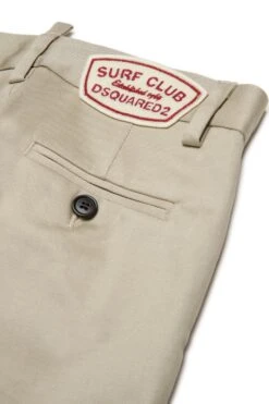 Chino Pants With Surf Club Patch Dsquared2 -Bambini Abbigliamento Negozio DQ2767D00XCDQ717 04 5ae0a4fd fb9c 4f6b a987 7a40d47f1e04