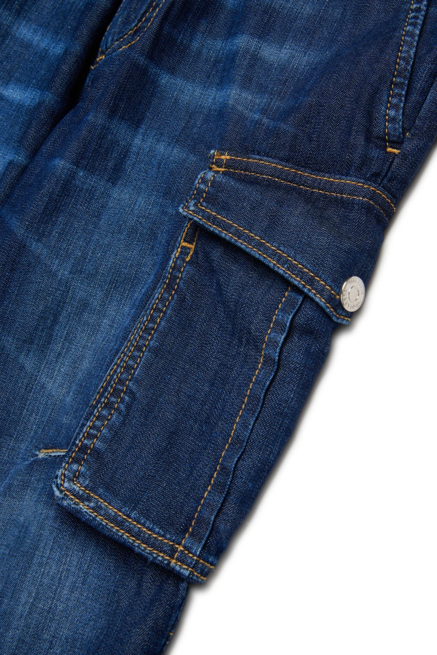 DSQUARED2 Dark Tapered Jeans With Cargo Pockets 4 DSQUARED2 Dark Tapered Jeans With Cargo Pockets - immagine 4