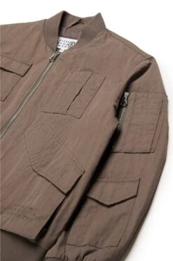 MM6 Maison Margiela Numeric Logo Bomber Jacket -Bambini Abbigliamento Negozio M60723MM05FM6710 03 93f37496 2ab2 41bb 926c 8488f1924ad6