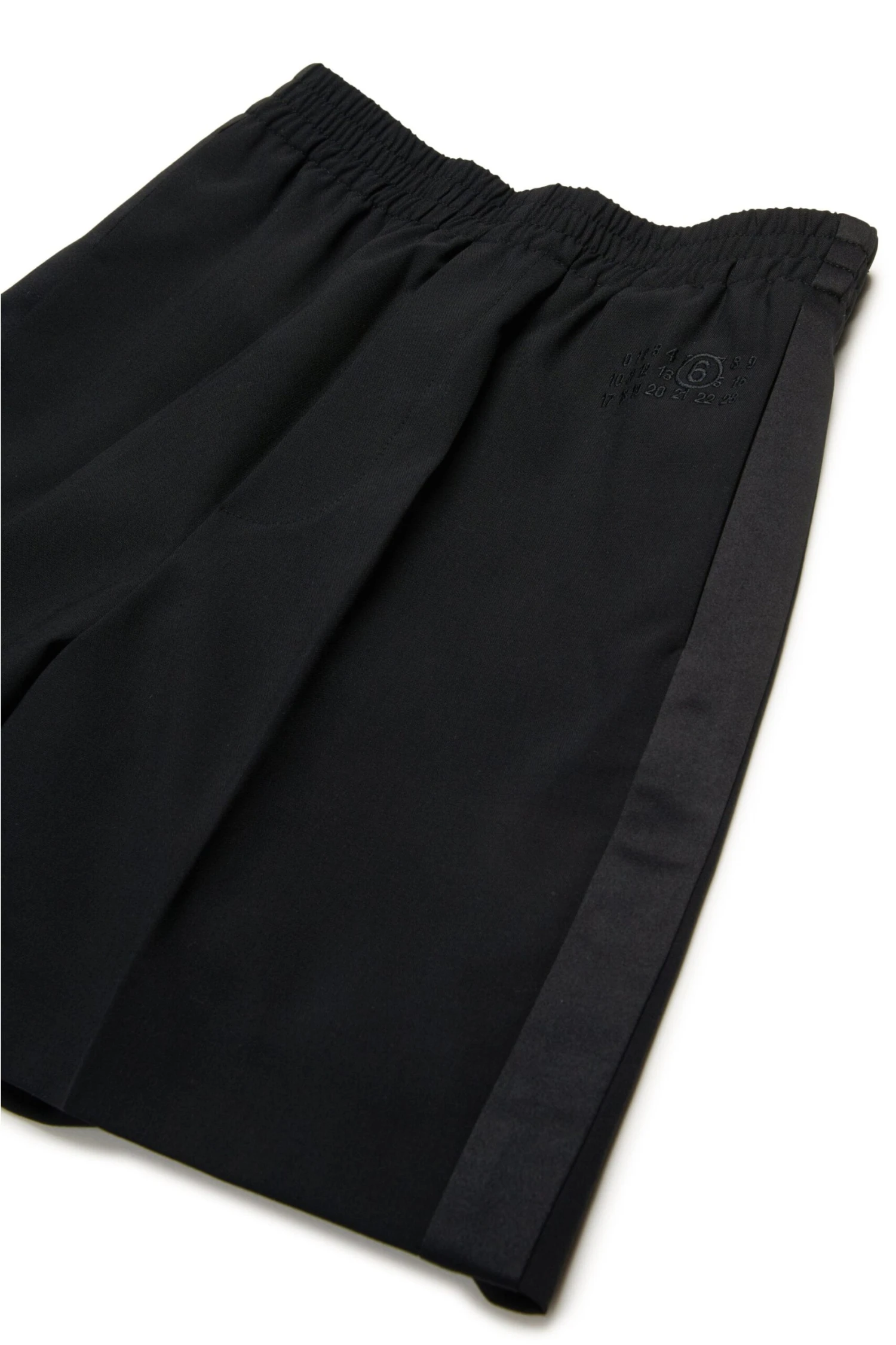 MM6 Maison Margiela Formal Cool Wool Shorts 3 MM6 Maison Margiela Formal Cool Wool Shorts - immagine 3