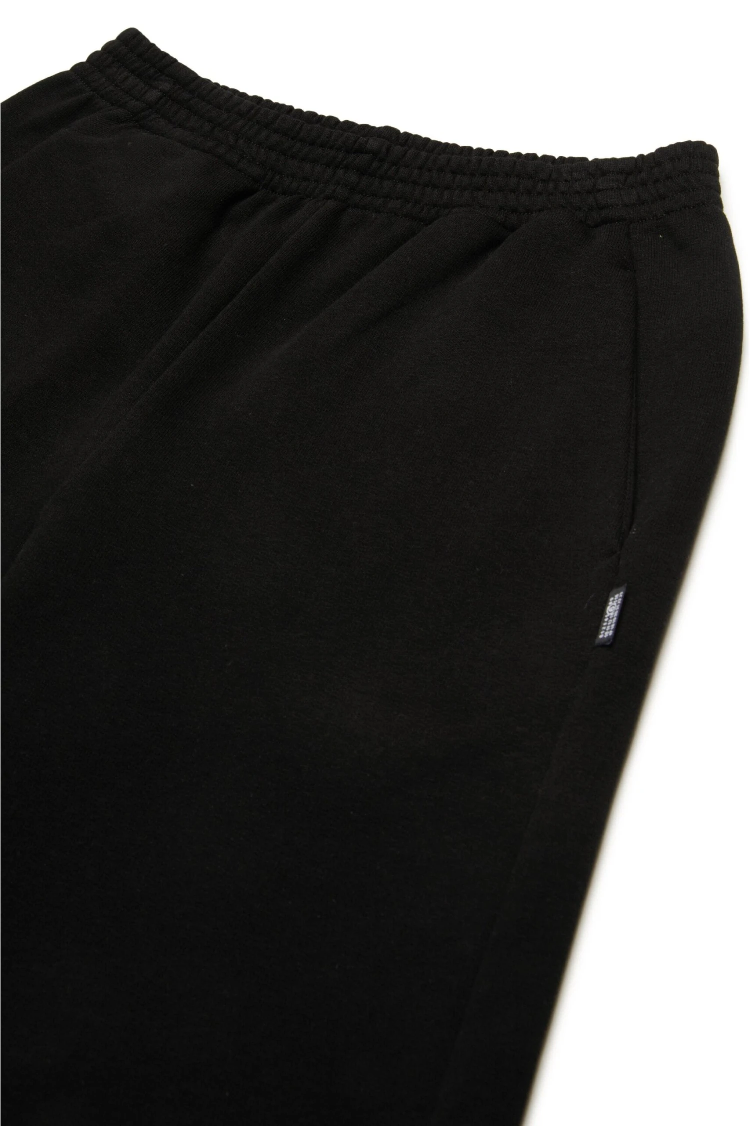MM6 Maison Margiela Fleece Shorts With Raw Cut Hems 3 MM6 Maison Margiela Fleece Shorts With Raw Cut Hems - immagine 3