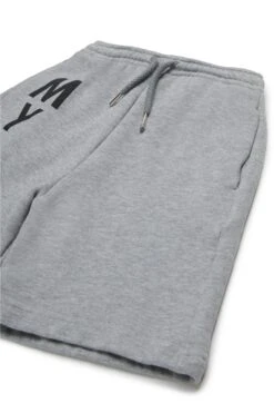 Deadstock Fleece Shorts With Vertical Logo -Bambini Abbigliamento Negozio MY0013MY092MY916 03 5241baa3 f2fc 41d9 8352 29580fd34fe8