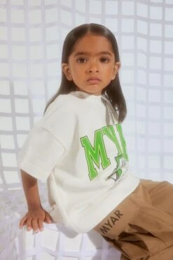 Sweatshirt With Pumpman Graphic