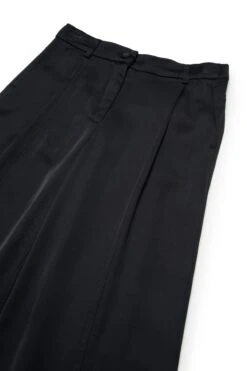 N°21 Satin Palazzo Pants With Pleats -Bambini Abbigliamento Negozio N2101KN03970N900 03 0ac733ef 1460 4057 bca6 4559b0e425c8