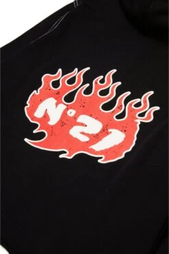 N°21 Oversize Sweatshirt With Flames Graphics 10 N°21 Oversize Sweatshirt With Flames Graphics -Bambini Abbigliamento Negozio N2103RN01540N900 04 11613176 6953 4075 bc8b a69fad476dd6
