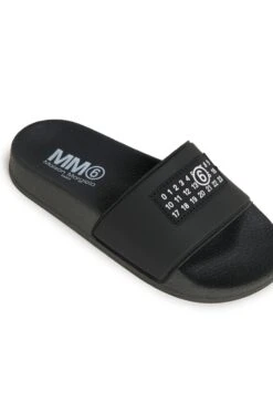 MM6 Maison Margiela Slide Slippers With Numeric Logo -Bambini Abbigliamento Negozio W00366WW003AH990 04