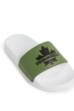 DSQUARED2 Slide Slippers With Maple Leaf -Bambini Abbigliamento Negozio W00384WW004AH546 04 8046c4ca 69c9 4415 9e24 1c34c8d8c53a